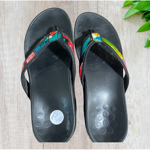 Vionic Shoes - VIONIC FLIP FLOPS - SIZE 8.5 M